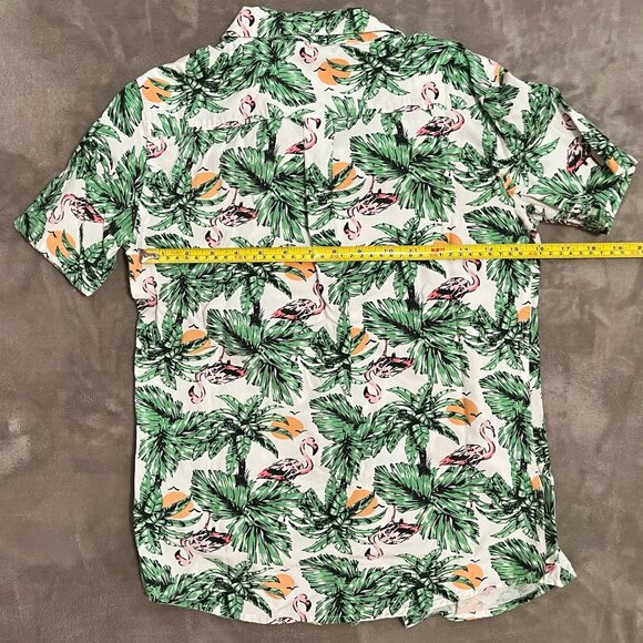 Tommy Bahama boy's Hawaiian shirt (size 14) - Picture 2 of 3